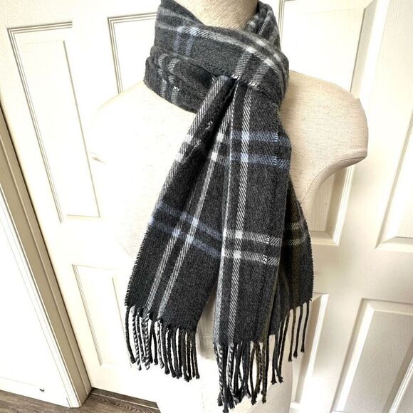 Cejon Italian grey fringe scarf - Picture 1 of 6